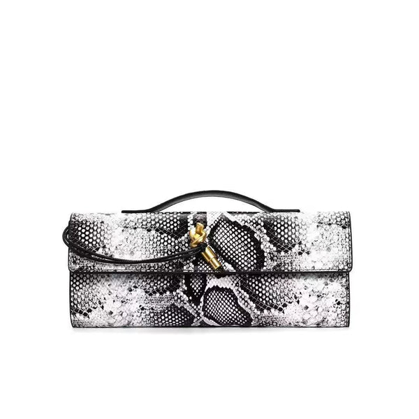 Fashionable genuine leather snake pattern bag can be slung diagonally for a stylish evening party handbag